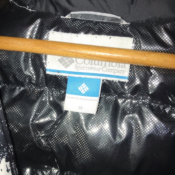 Columbia Iceline Ridge ski jacket in white/black - Picture 5 of 7